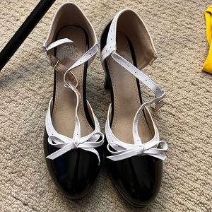 Retro Women T-Strap High Heels Bow Platform Round Toe